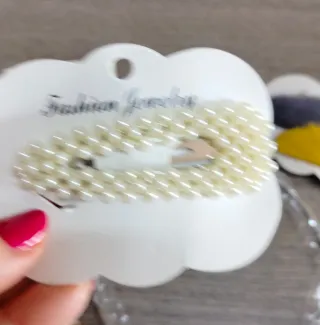 Set 7 accessori capelli scrunchies e fermagli