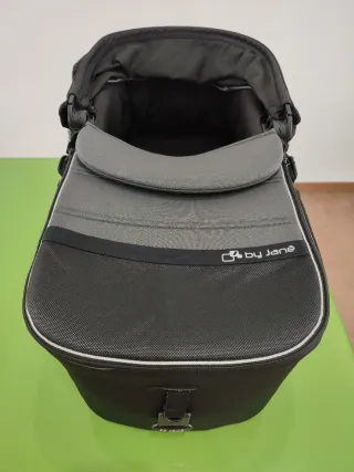 Capazo para bebé de Jané.