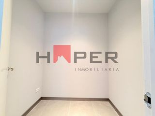 Local comercial en alquiler en Eixample en Prat de Llobregat, El