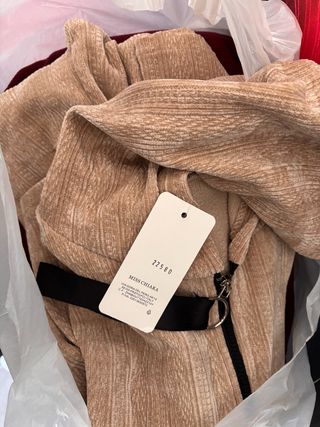 Ropa sin estrenar Mas de 1 prenda