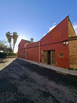 Casa pareada en venta en El Forn d´Alcedo en Valencia