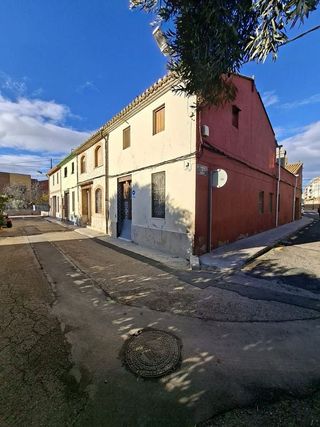 Casa pareada en venta en El Forn d´Alcedo en Valencia