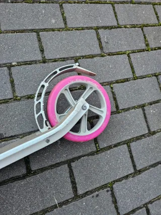 Patinete infantil blanco y rosa