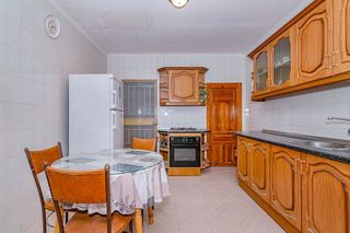 Casa adosada en venta en Loja