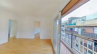 Piso en venta en El Raval - Safaretjos en Santa Coloma de Gramanet