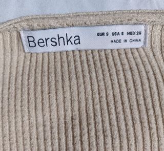 Cárdigan Bershka punto acanalado beige