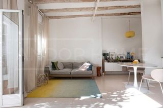 Piso en venta en El Raval en Barcelona