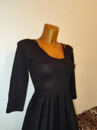 Vestido negro Stradivarius Talla S