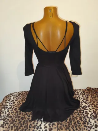 Vestido negro Stradivarius Talla S