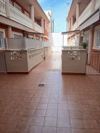 Piso en venta en Centro en Alcazares, Los