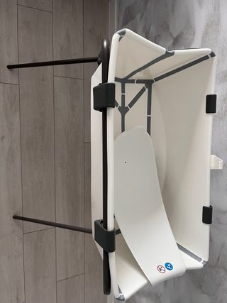 Bañera Stokke con adaptador y patas