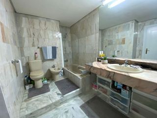 Piso en venta en Torrequebrada en Benalmádena