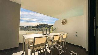 Piso en venta en El Faro de Calaburra - Chaparral en Mijas