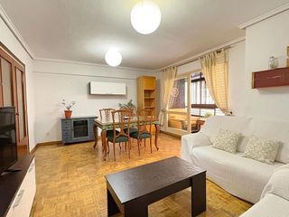 Piso en venta en Mercado en Alicante