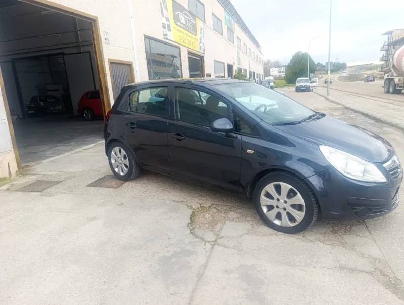 Opel Corsa 2008, foto 2