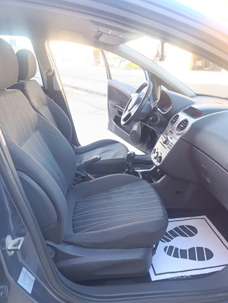 Opel Corsa 2008, foto 9