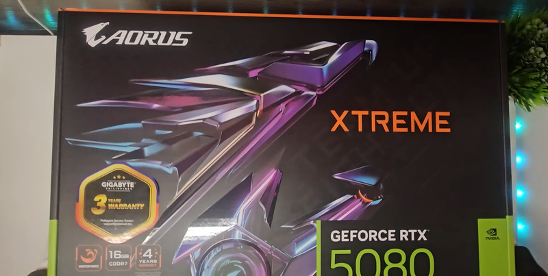 GIGABYTE AORUS RTX 5080 Xtreme WATERFORCE 16GB