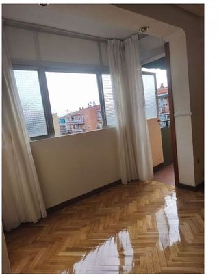 Piso en venta en Pradolongo en Madrid