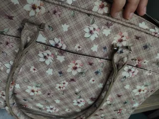 Bolso Parfois portátil estampado floral