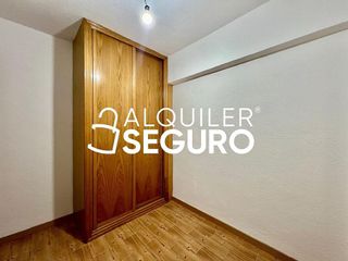 Piso en alquiler en Peñagrande en Madrid