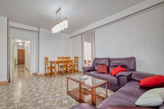 Piso en venta en Benalúa en Alicante