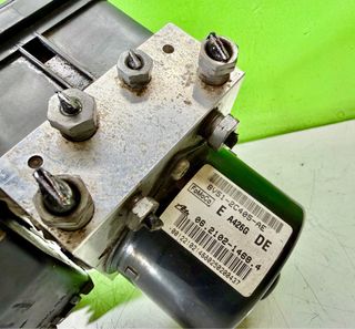 8V512C405AE Modulo ABS Ford Fiesta VI 2010