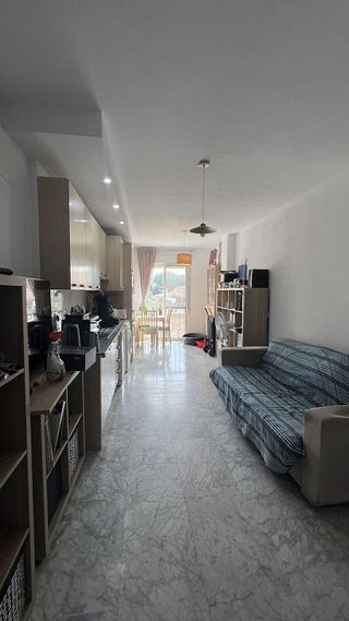 Piso en venta en Girón - Las Delicias - Tabacalera en Málaga