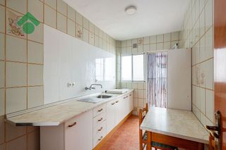 Piso en venta en La Goleta - San Felipe Neri en Málaga