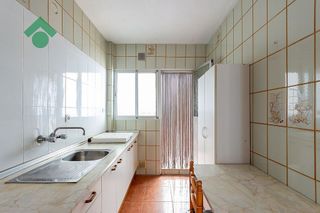 Piso en venta en La Goleta - San Felipe Neri en Málaga