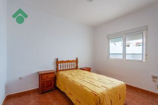 Piso en venta en La Goleta - San Felipe Neri en Málaga