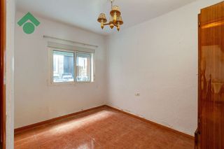 Piso en venta en La Goleta - San Felipe Neri en Málaga