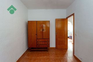 Piso en venta en La Goleta - San Felipe Neri en Málaga