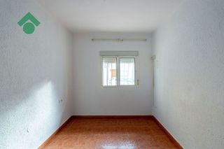 Piso en venta en La Goleta - San Felipe Neri en Málaga