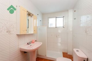 Piso en venta en La Goleta - San Felipe Neri en Málaga