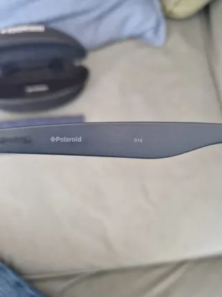 Gafas de sol Polaroid negras y azules