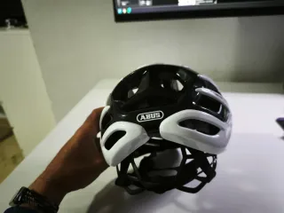 Casco Abus Airbreaker 2.0