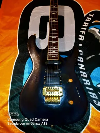 Guitarra Eléctrica Samick YR 600 Scorpion