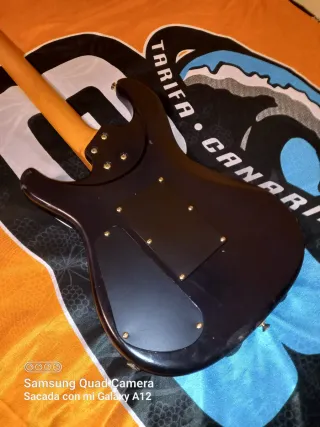 Guitarra Eléctrica Samick YR 600 Scorpion