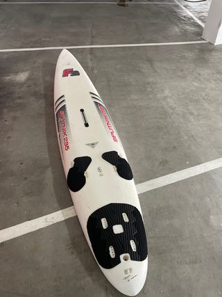 Tabla de windsurf F2 Sputnik 285