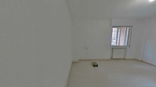 Piso en venta en La Avanzada - La Cueva en Fuenlabrada