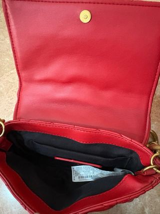 Bolso Zara Acolchado Cadena Dorada Rojo