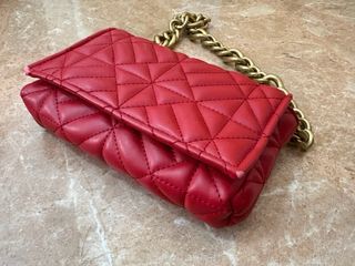 Bolso Zara Acolchado Cadena Dorada Rojo