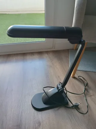 Flexo de escritorio negro