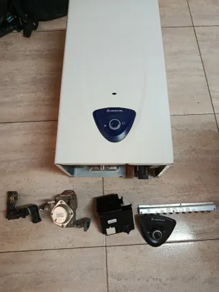 Calentador Ariston Gas Natural Automático