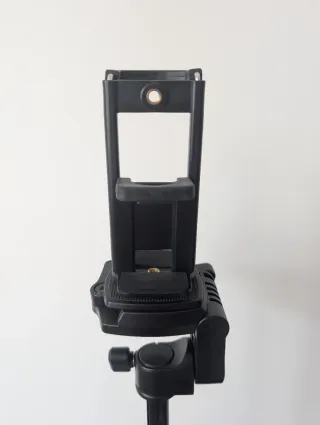 Trípode MACTREM para móvil