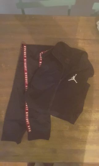 Chándal Jordan Negro Talla XL kids