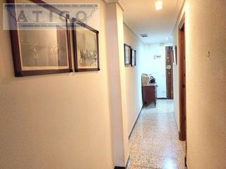 Piso en venta en Cruz Roja en Sevilla