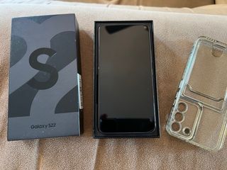 Samsung Galaxy S22 Caja y Funda