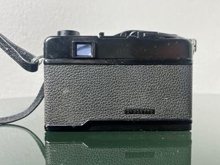 Yashica 35 ME Cámara Analógica Negra