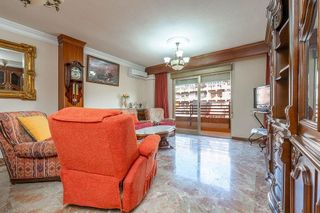 Piso en venta en Pajaritos - Plaza de Toros en Granada